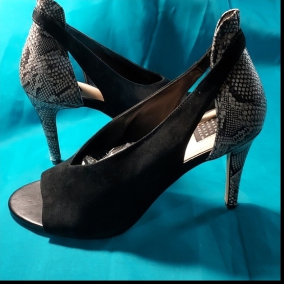 WHBM Leather pumps - Sz9. Suede and Snake pattern FINAL - Picture 2 of 12